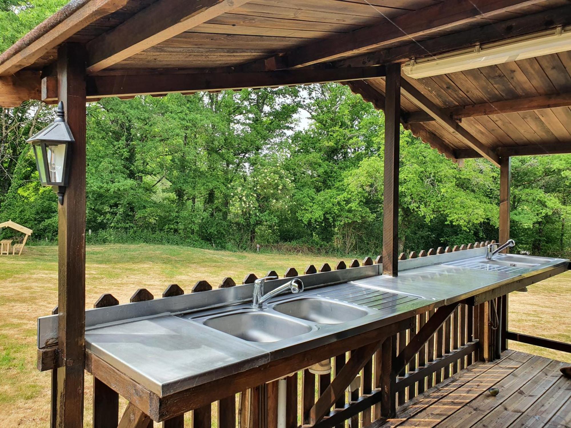 Moulin Du Pommier Glamping & Camping Saulgond Exterior foto