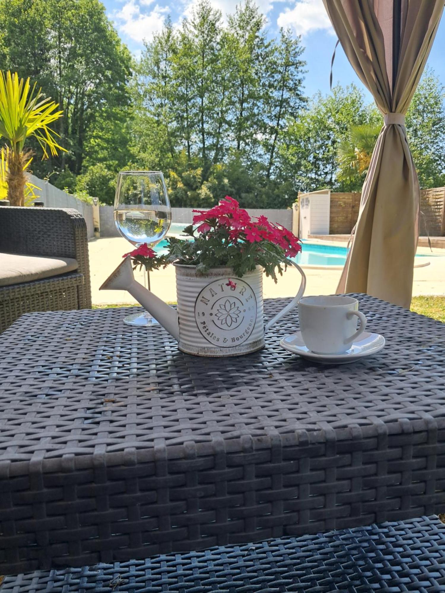 Moulin Du Pommier Glamping & Camping Saulgond Exterior foto